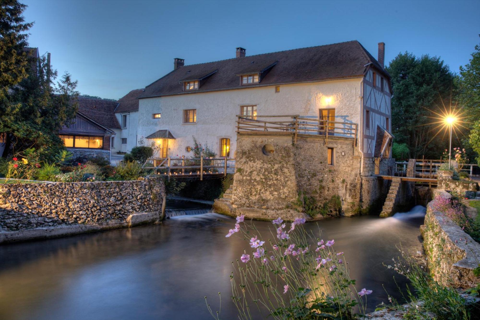 Charme Au Fil De L'Eau Hotel Vendieres Exterior photo