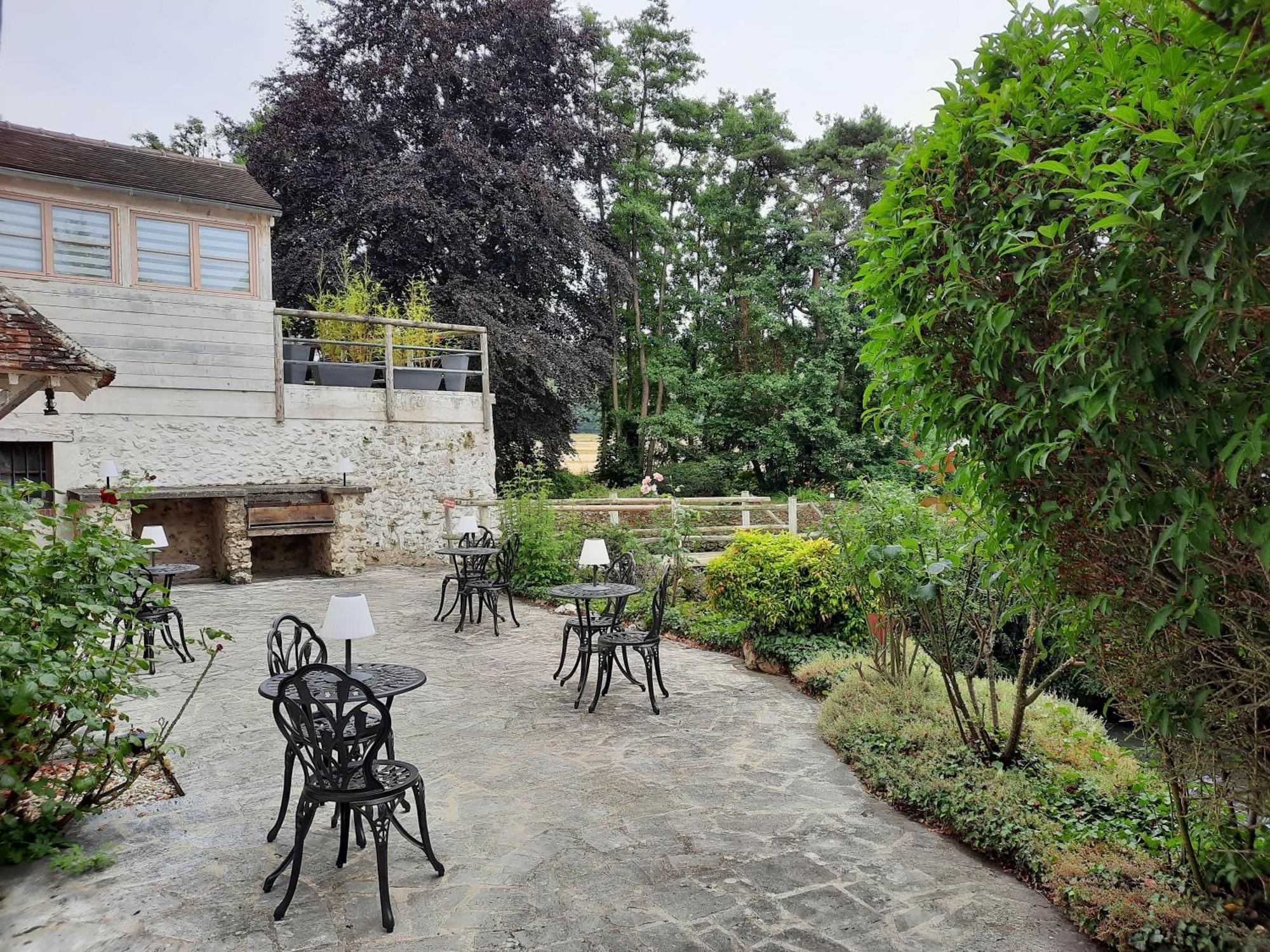Charme Au Fil De L'Eau Hotel Vendieres Exterior photo